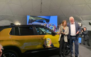 Jeep Avenger auto van het jaar 2023 verkozen door Car of the Year